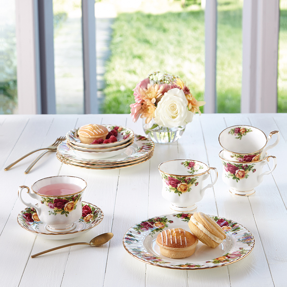 Old Country Roses Plate 27cm Set of 4 - Royal Albert® Australia